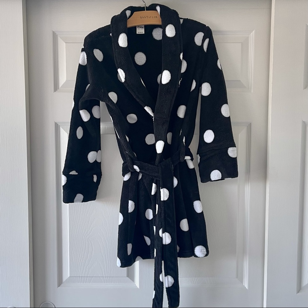 PINK Long Sleeve Wrap Front Belted Black & White Polka Dot Plush Robe XS (W)